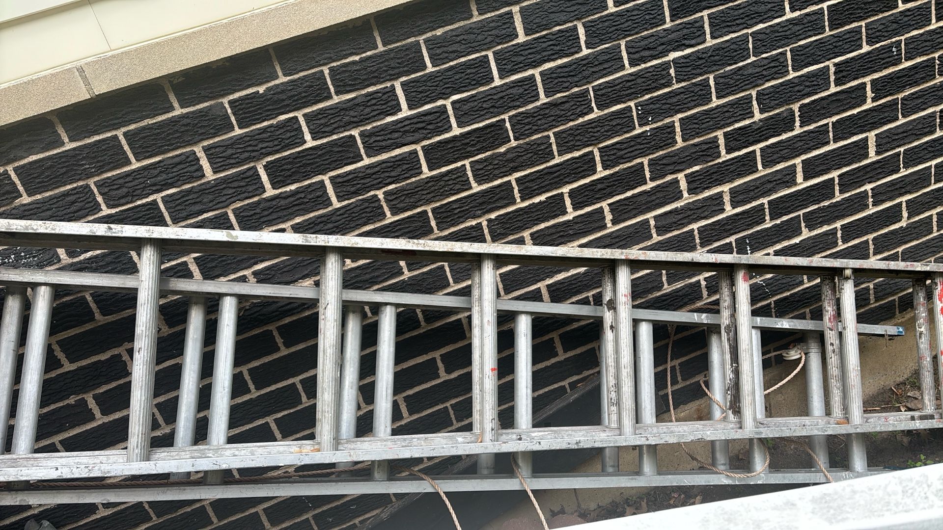 Aluminum Ladder. 20 Feet. In Good Shape.