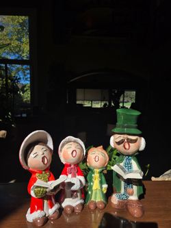 1950 vintage Christmas Carolers