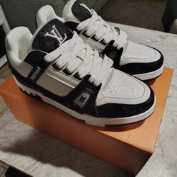 Lv Trainers White & Black 