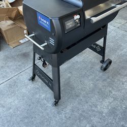 Brisk It Origin-580 Electric Wood Pellet Smoker Grill - A.I. Smart BBQ Grill with WiFi, 580 sq.in Cooking Area, 7-in-1 Outdoor Grill & Smoker, PID Con