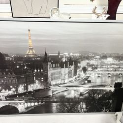 Paris frame 
