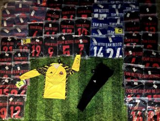 Soccer uniforms uniformes de fútbol playeras playera fútbol Set includes full kits conjuntos completos uniformes para equipos equipo 👇READ THE DETAIL