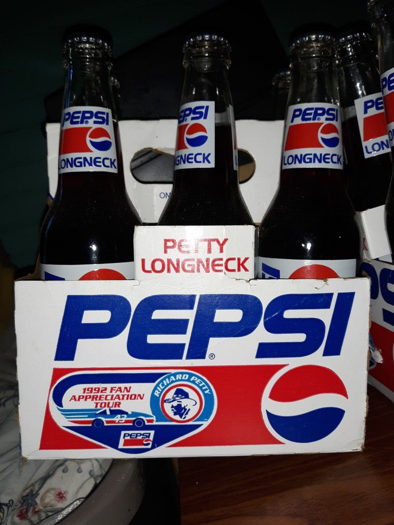 (3) 1992 PETTY Longneck Pepsi Collectables
