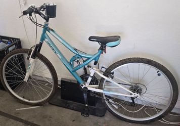 Women's Huffy bike