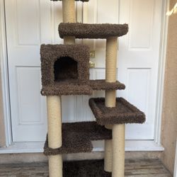 Brown Cat Tree OFFERS WELCOME