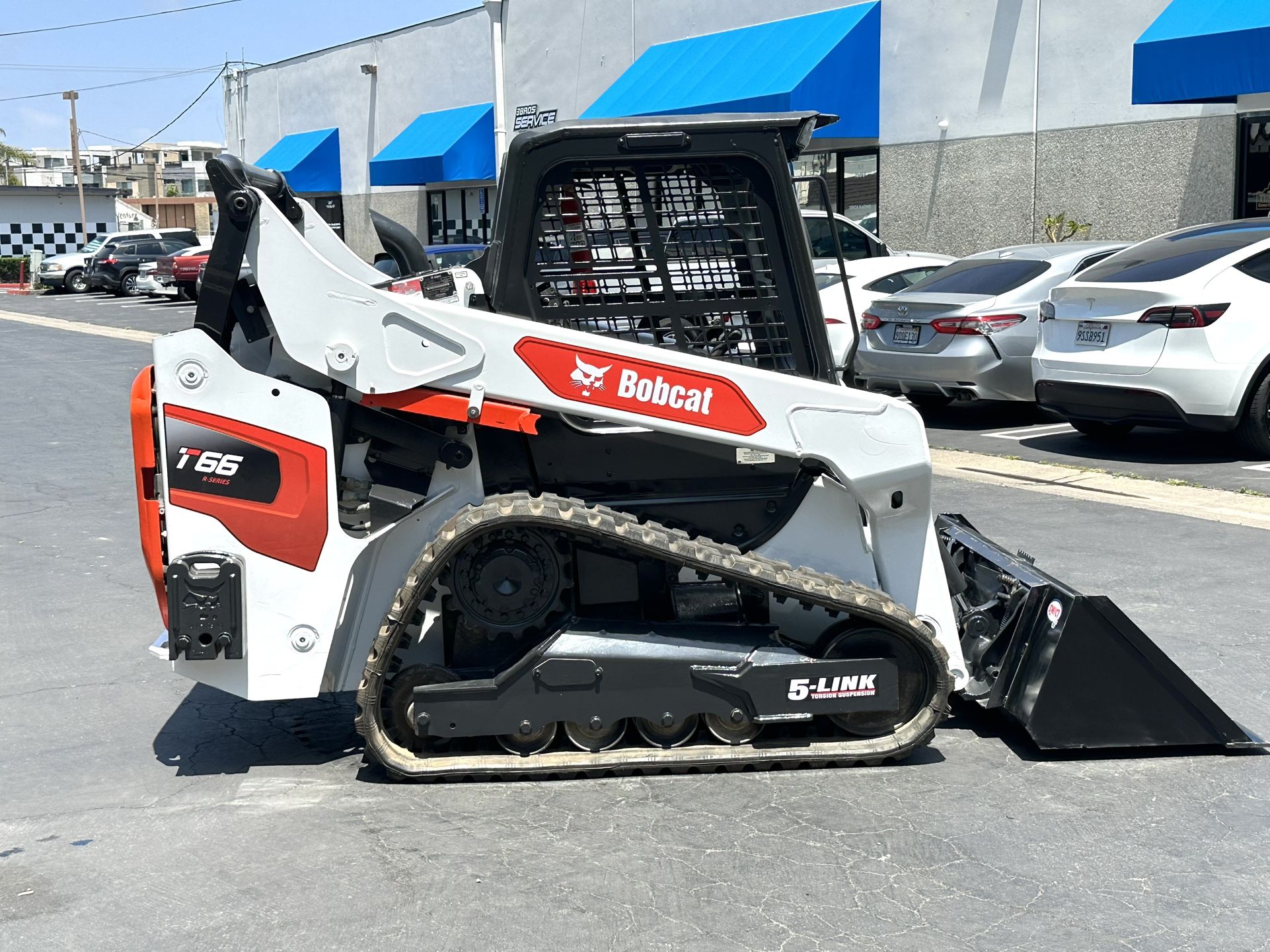 Bobcat t66 Skid Steer 2021
