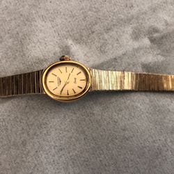 Vintage Longines Q455 quartz Gold Plated Works Perfect 