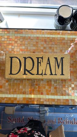 DREAM Decorative Word Sign