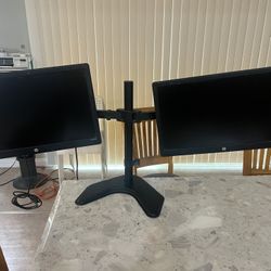 Dual Monitor Setup