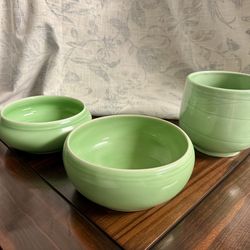 Set of 3 green bowls