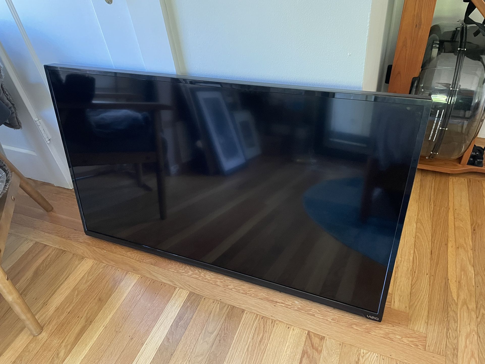 Vizio 50” LED Smart TV - Excellent condition!
