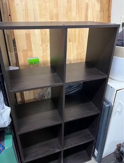8 Cube Cubbyhole Storage Shelf - Can Be Turned Either Direction