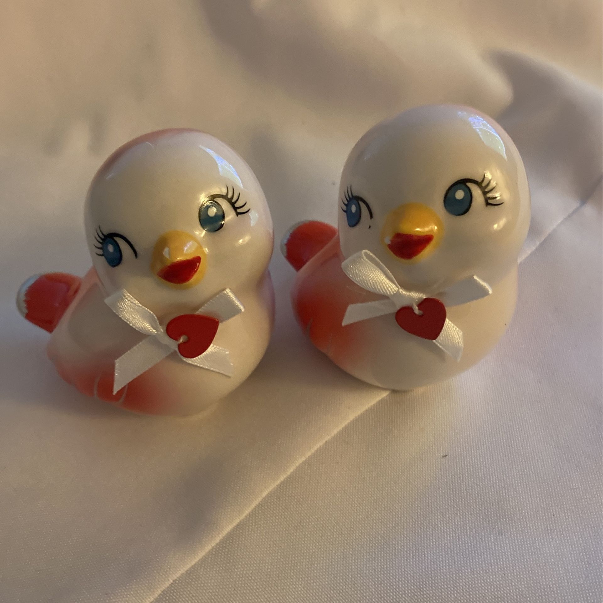 Red and white valentines, collectible figurine