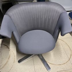 Steelcase Swivel Lounge Chair