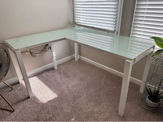 Corner Desk Glass Top