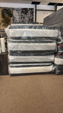 Queen Pillow Top Sets Mattress And Box Spring 