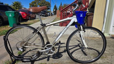 Trek Hybrid Bike Medium Size Frame