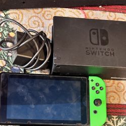 Nintendo Switch 