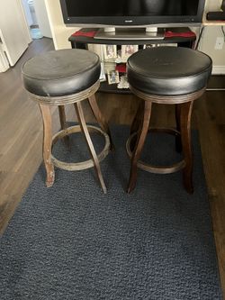 Set of 2 Stools