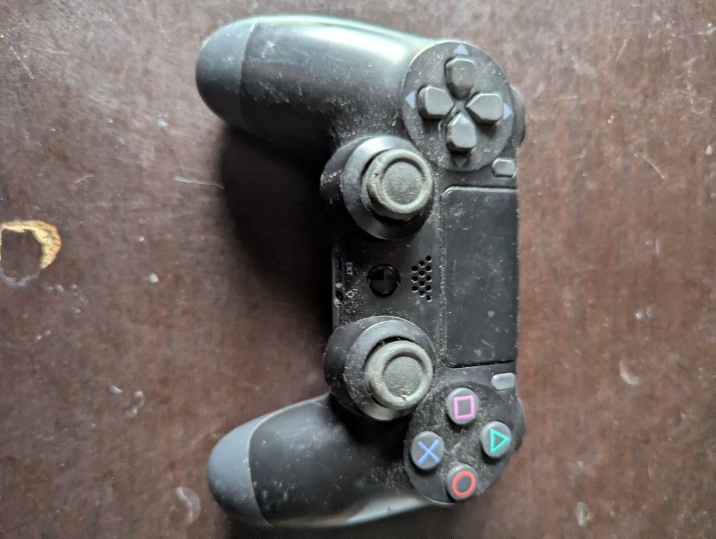PS4 Controller 