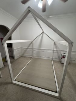 Pottery Barn Kids, Full, Canopy, and Tent/House Bed