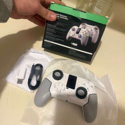 Wireless PC Gaming Controller with TFT Screen, Hall-Effect Joysticks No Drift, 1000Hz Polling, Dual Hall Triggers, Turbo & RGB, Multi-Platform PC Cont