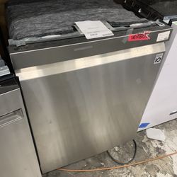 LG Dishwasher With Quad Wash