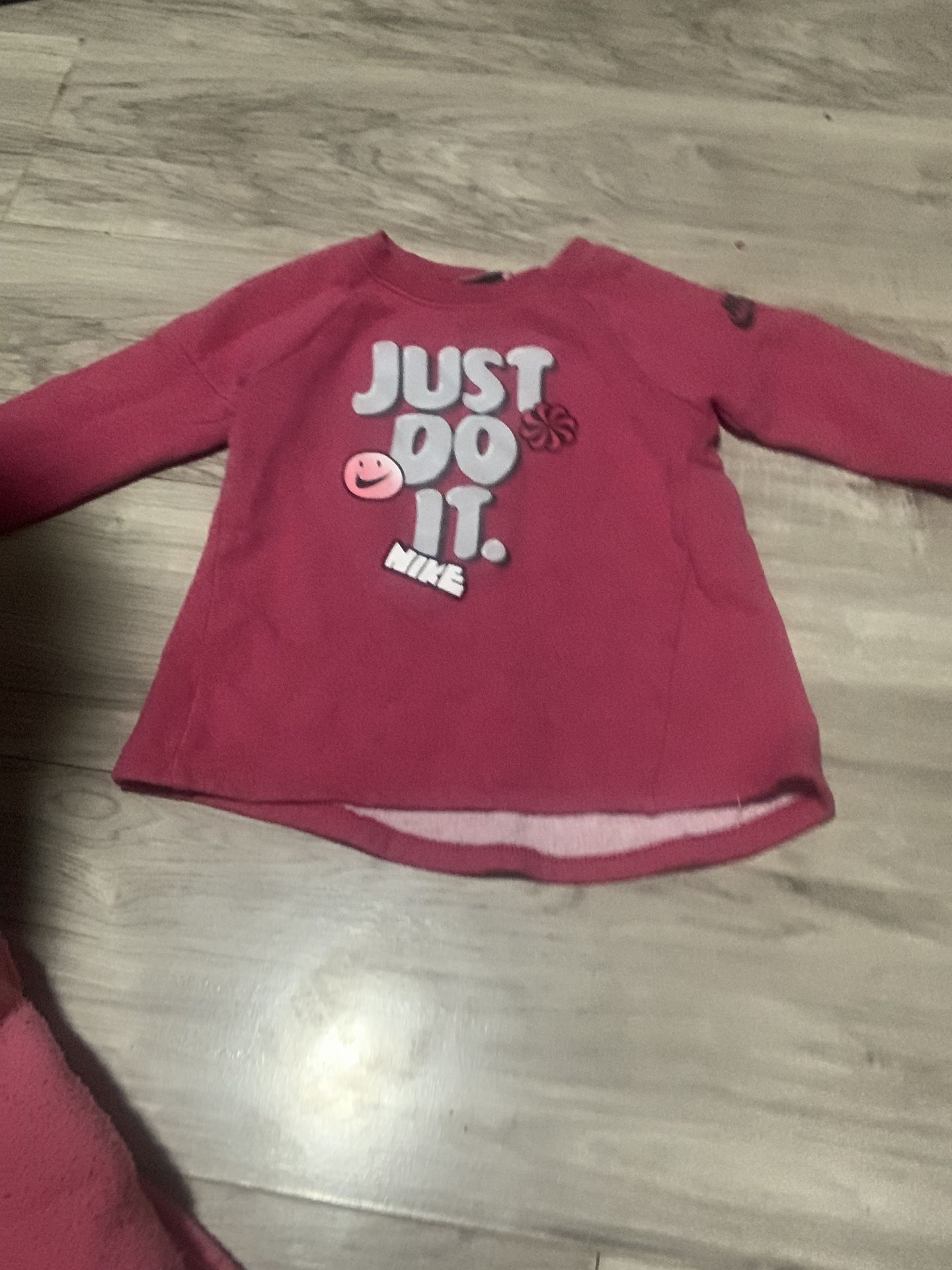 Nike Sweatshirt Girls Size 4