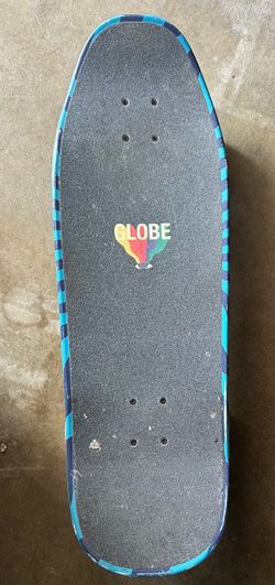 Globe Dealer Skateboard Cult Of Freedom/ Blue