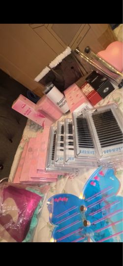 Lash supplies