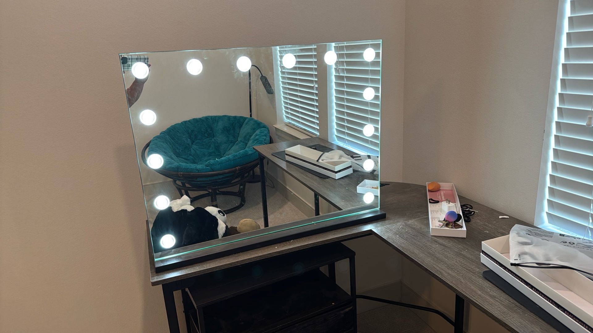 Extra Large Light Up Make Up Mirror