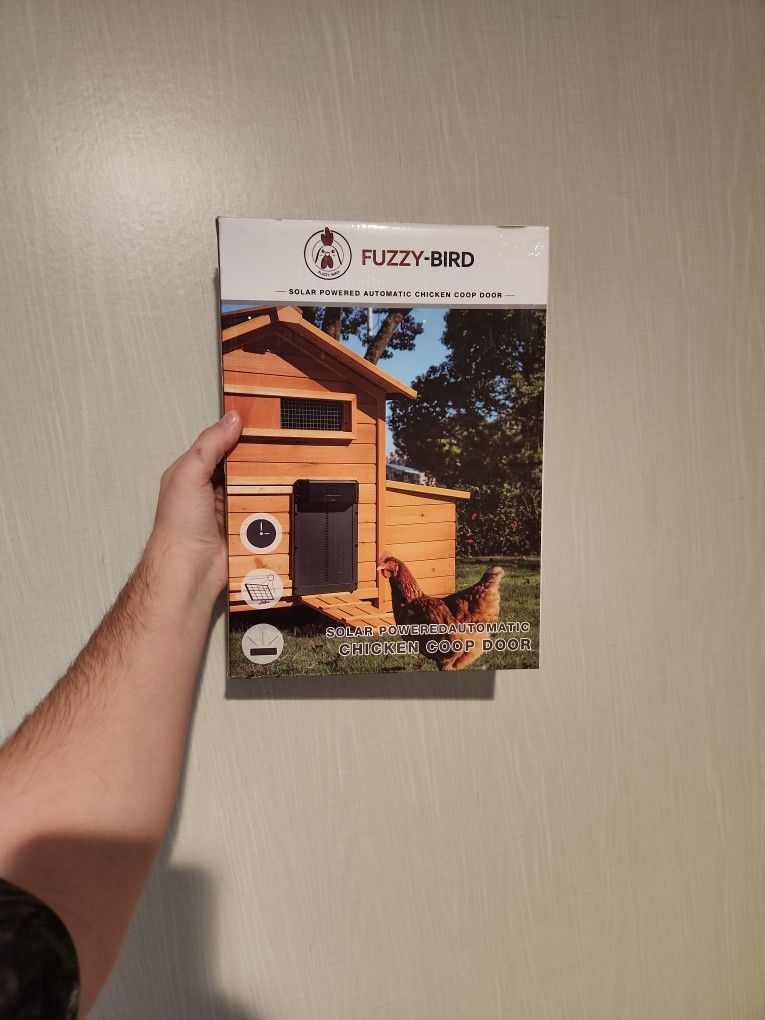 Fuzzy-bird Solar Powered Chicken Coop Door