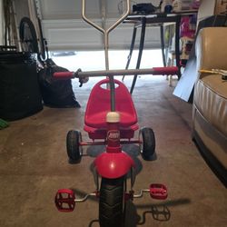 Steer And Roll Radio Flyer Trike 