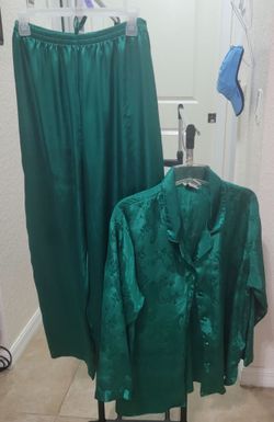 Green Satin Pajama Set Size L