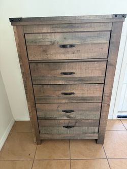 5 drawer chest rustic finish