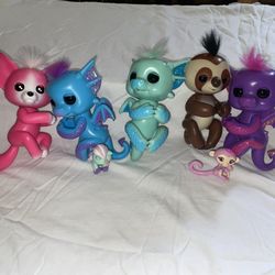 FINGERLINGS LOT LIKE NEW