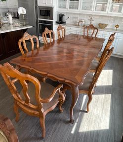 Dining table with chairs (Century furniture dining set)