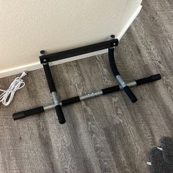 Pull Up Bar