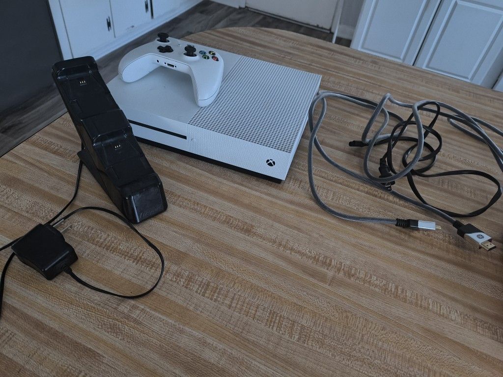 Xbox One S