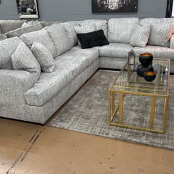 4 Piece Sectional!!