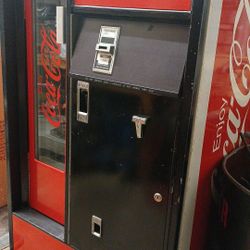 Coke Soda Machine 