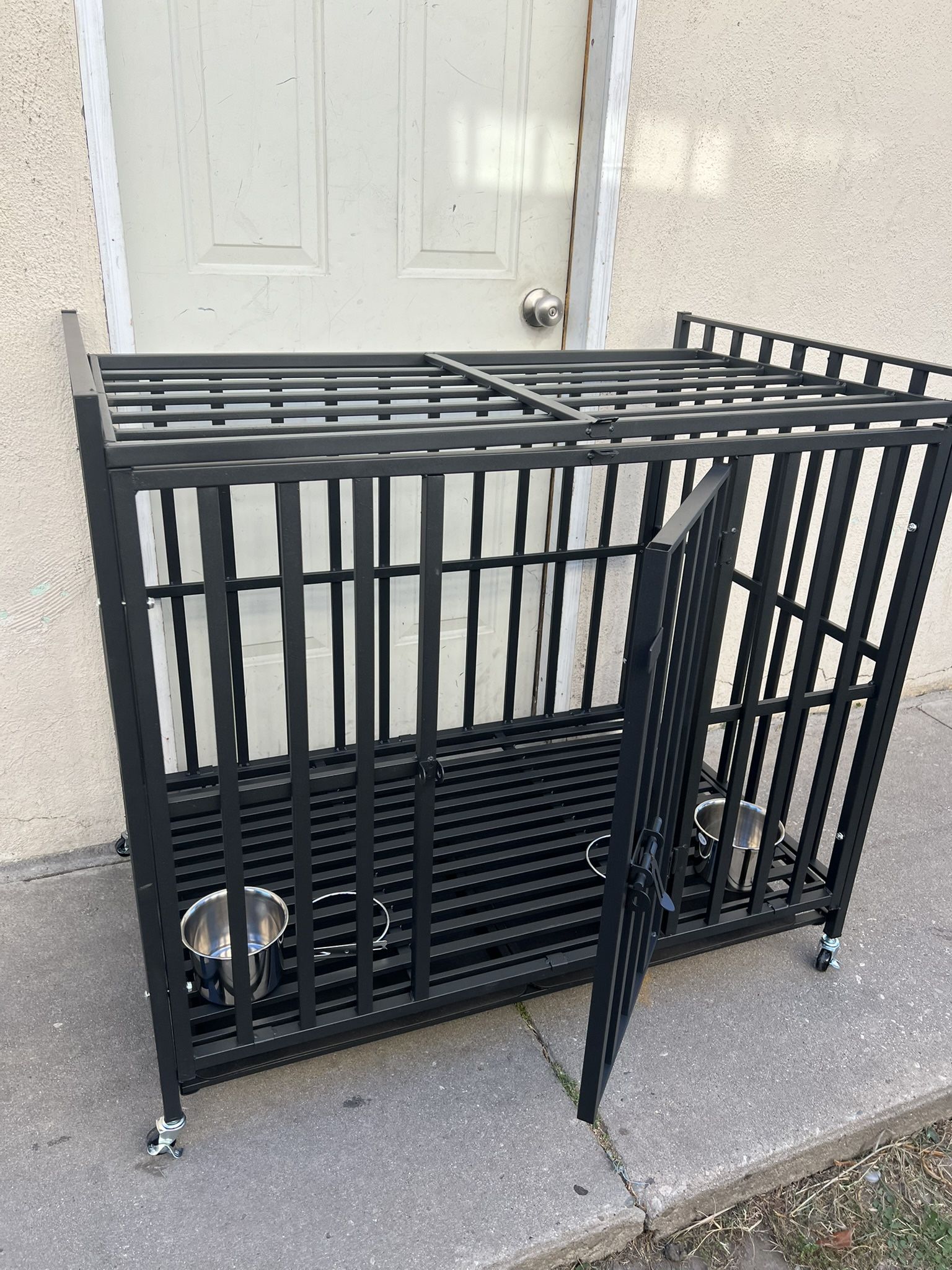 DOG CRATE HEAVY DUTY SIZE 42