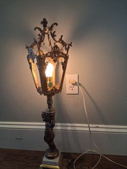 Vintage Gold Gilt Cherub Lamp   GLASS PANELS  MISSING 