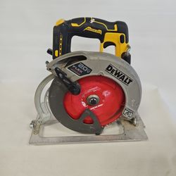 Dewalt DCS573 20V Max Flexvolt Brushless Cordless 7-1/2" Circular Saw TOOL ONLY 817136-13