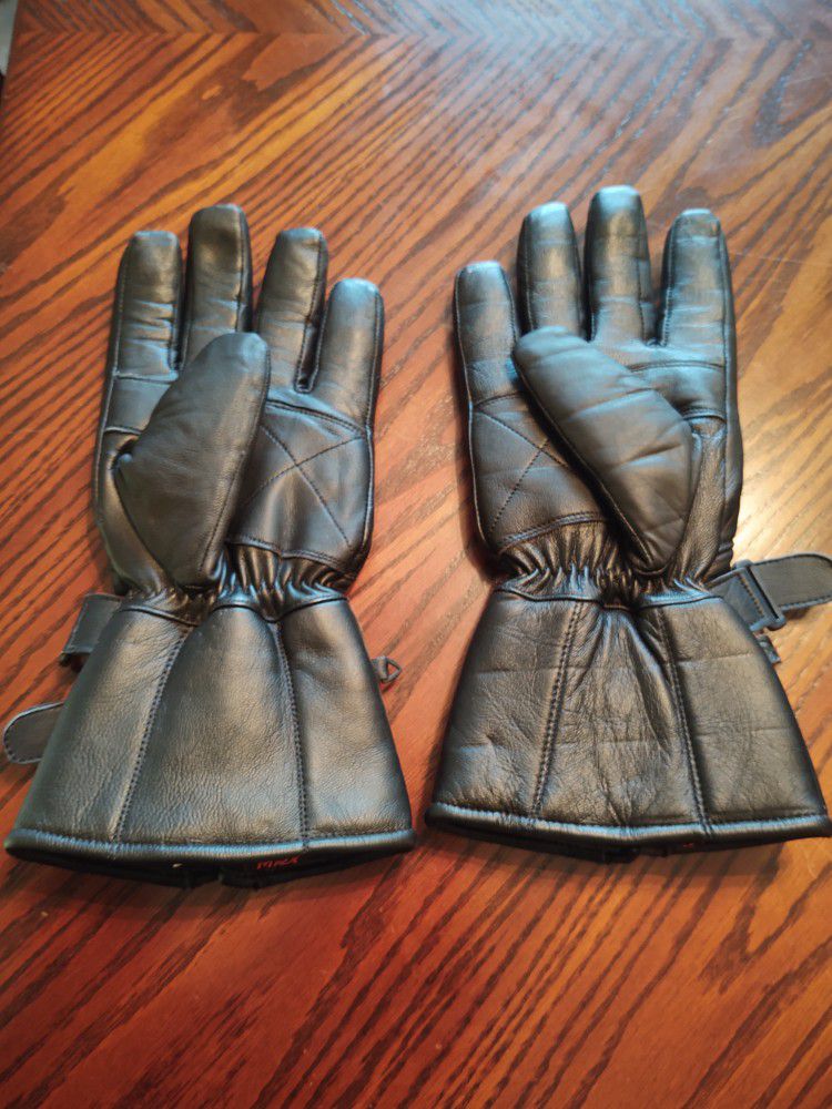 Gauntlet Gloves 