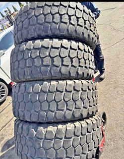 🌀🔱 37 x 12 50 R 17 Airoman tires en perfectas condiciones de Vida