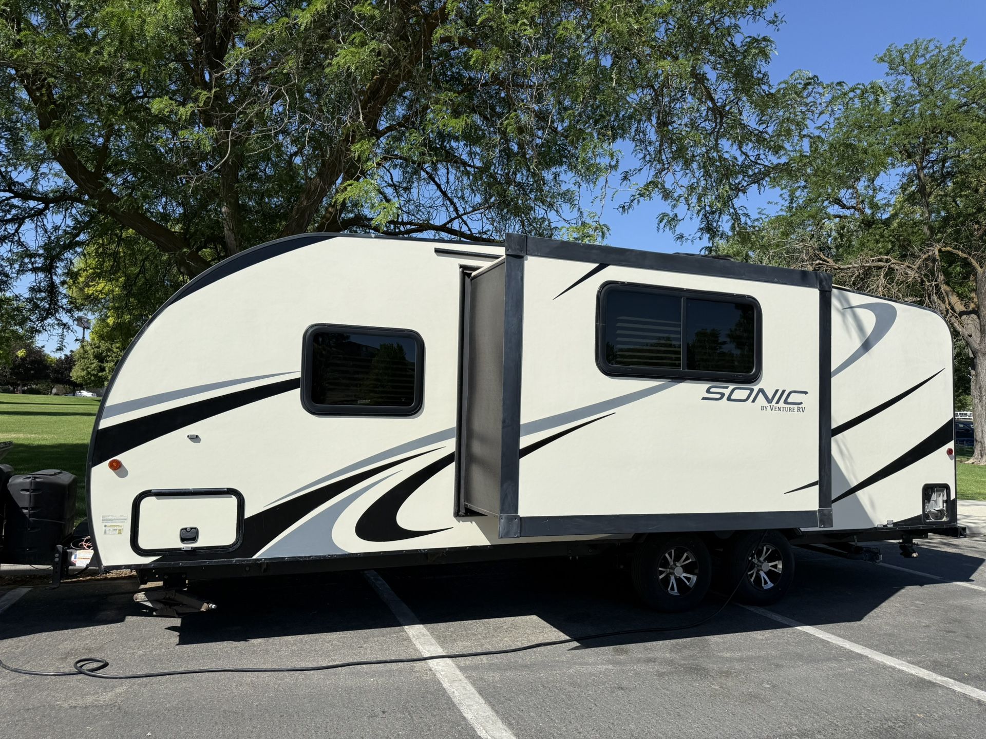 2019 Venture Sonic