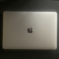 MacBook Air (13inch 2019)