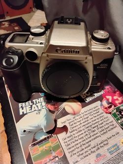 Canon EOS Elan II E camera