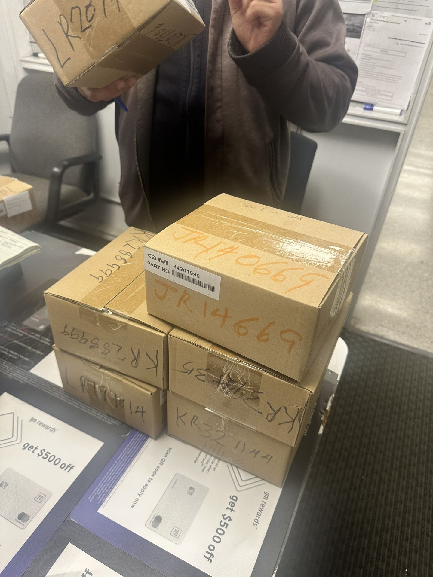 2015-2020 Escalade/Yukon/Tahoe/Suburban Headsets